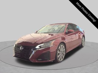 Used 2023 Nissan Altima 2.5 SL FWD video 1