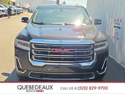Used 2020 GMC Acadia SLE w/ LPO, Black Accent Package FWD image 2