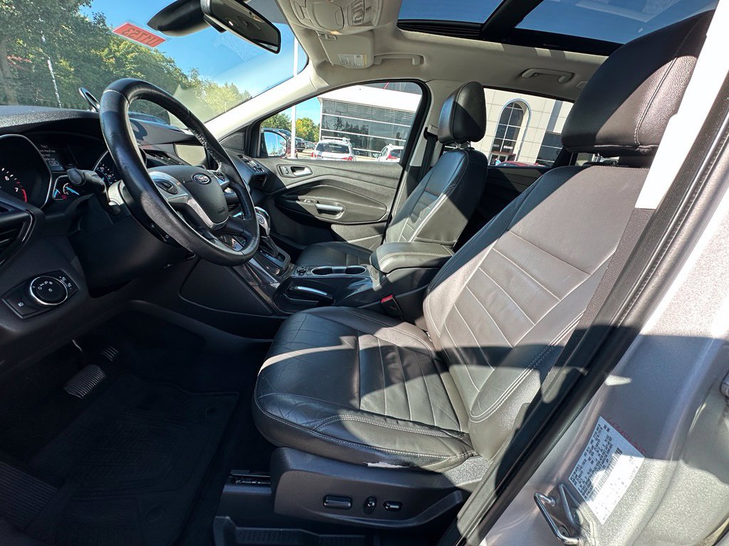 Used 2015 Ford Escape Titanium AWD/4WD image 14