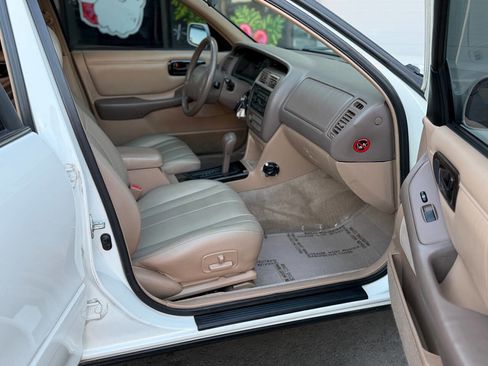 Used 1996 Toyota Avalon XLS image 55