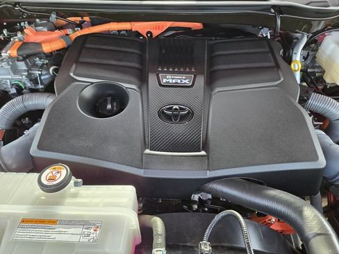 Used 2023 Toyota Tundra Capstone AWD/4WD image 31