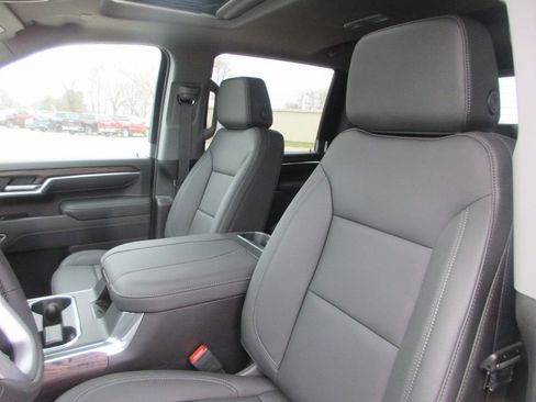 New 2026 GMC Sierra 3500 SLT w/ SLT Premium Package image 14