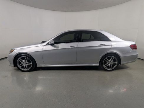 Used 2014 Mercedes-Benz E 350 Sedan image 4