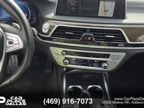Used 2018 BMW 750i RWD image 10