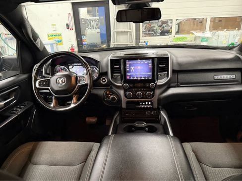 Used 2019 RAM 1500 Big Horn image 25