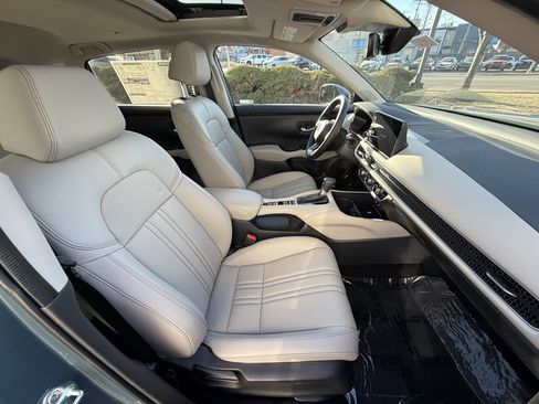 New 2026 Honda HR-V EX-L image 39