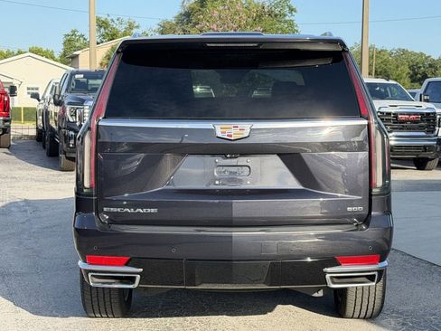Used 2023 Cadillac Escalade ESV Premium Luxury AWD/4WD image 6