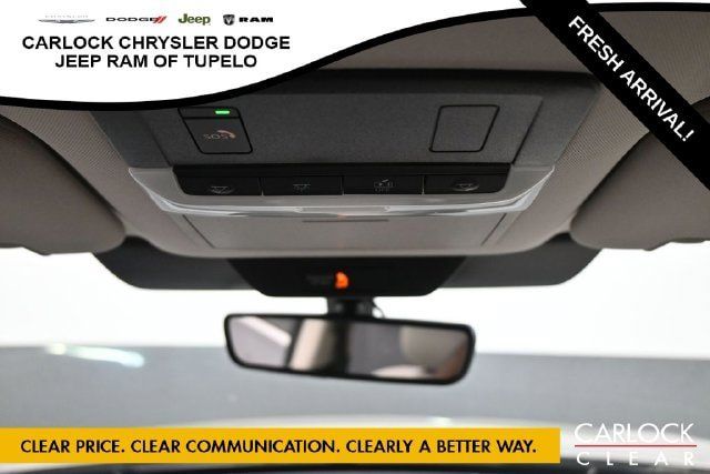Used 2019 INFINITI QX50 Luxe w/ Navigation Package AWD/4WD image 12