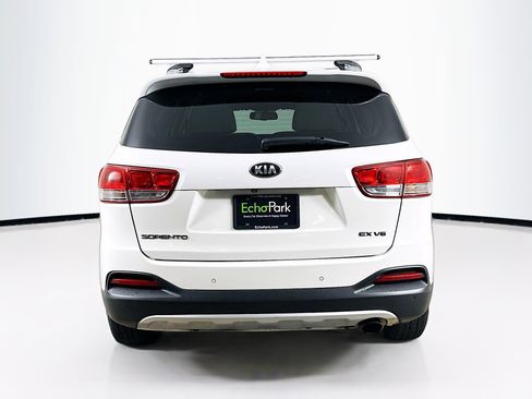Used 2017 Kia Sorento EX w/ EX V6 Premium Package AWD/4WD image 7