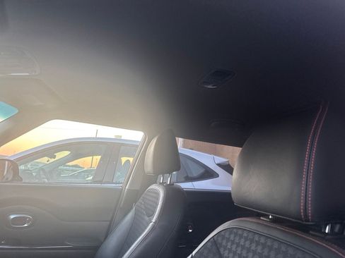 Used 2018 Kia Soul ! FWD image 9