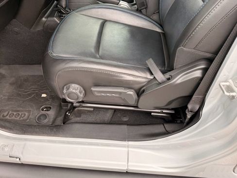 Used 2023 Jeep Wrangler Rubicon w/ Steel Bumper Group image 13