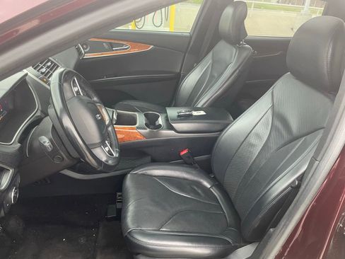 Used 2019 Lincoln Nautilus Reserve image 10