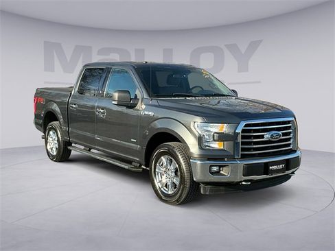 Used 2017 Ford F150 XLT w/ Equipment Group 302A Luxury image 7