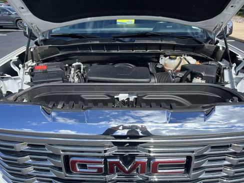 Used 2022 GMC Sierra 1500 Denali AWD/4WD image 25