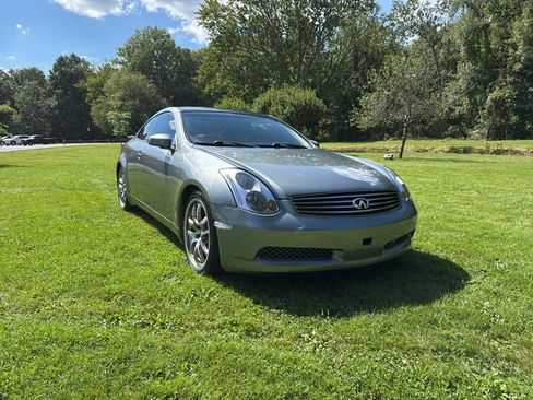 Used 2005 INFINITI G35 Coupe w/ (P01) Premium Pkg RWD image 3