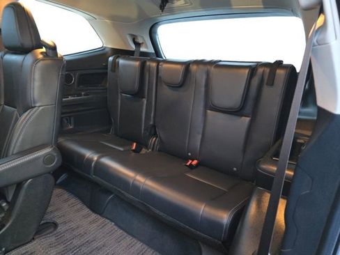 Used 2024 Subaru Ascent Limited w/ Technology Package image 15