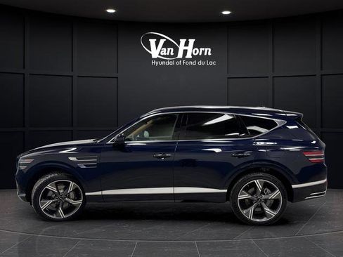 Used 2025 Genesis GV80 2.5T Prestige image 13