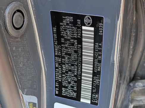 Used 2025 Toyota Camry SE FWD image 35