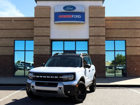 New 2026 Ford Bronco Sport Badlands AWD/4WD image 2