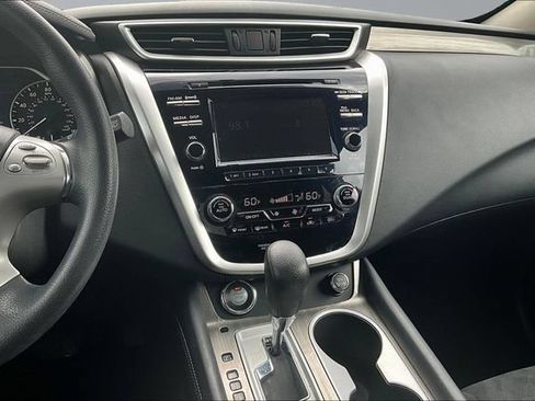 Used 2017 Nissan Murano S FWD image 9