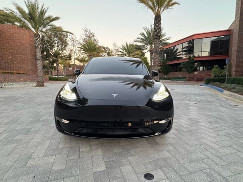 Used 2024 Tesla Model Y Performance AWD/4WD image 2