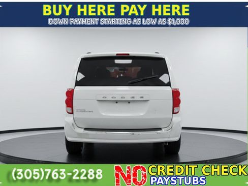 Used 2017 Dodge Grand Caravan SE FWD image 5