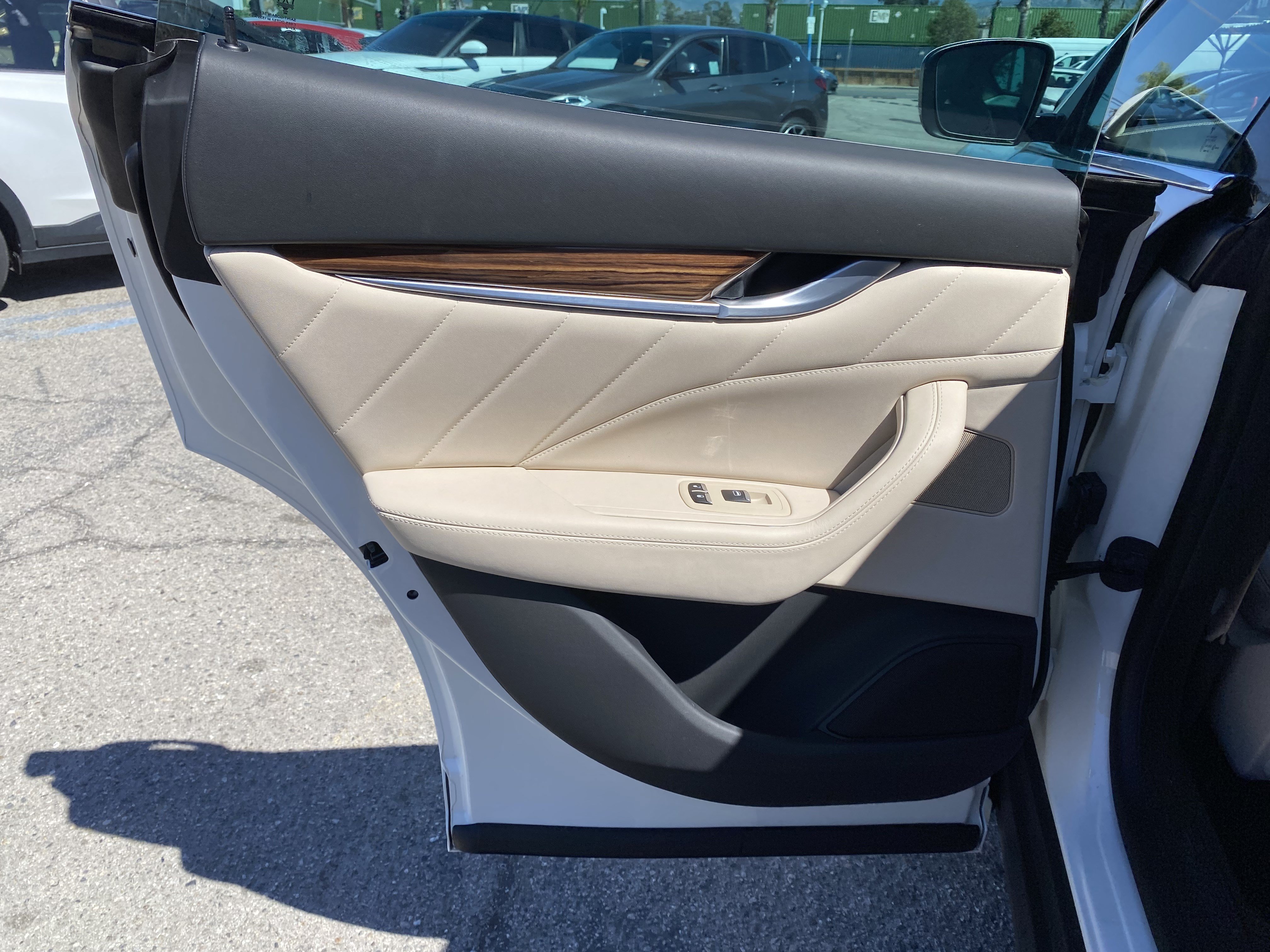 Used 2022 Maserati Levante GT AWD/4WD image 20