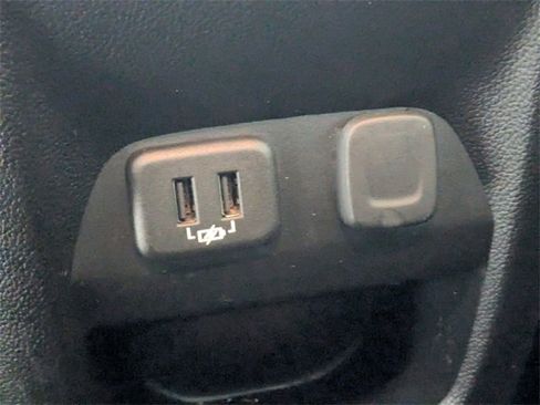 Used 2020 Chevrolet Colorado LT w/ LT Convenience Package image 24