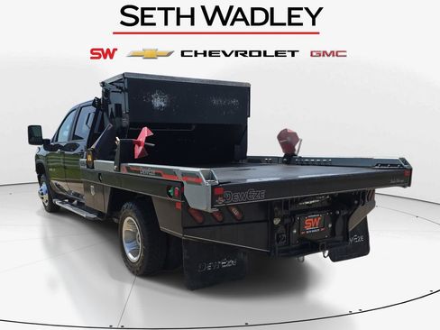 Used 2022 Chevrolet Silverado 3500 LT w/ Convenience Package AWD/4WD image 5