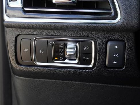 Used 2023 Lincoln Navigator Reserve AWD/4WD image 23