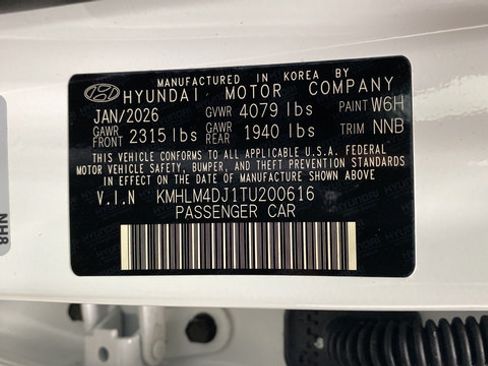 New 2026 Hyundai Elantra SEL FWD image 28