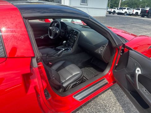 Used 2008 Chevrolet Corvette Coupe w/ Preferred Equipment Group RWD image 27