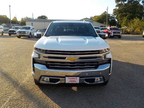 Used 2021 Chevrolet Silverado 1500 LTZ w/ Technology Package AWD/4WD image 10