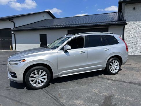 Used 2016 Volvo XC90 T6 Momentum w/ Momentum Plus Package image 2
