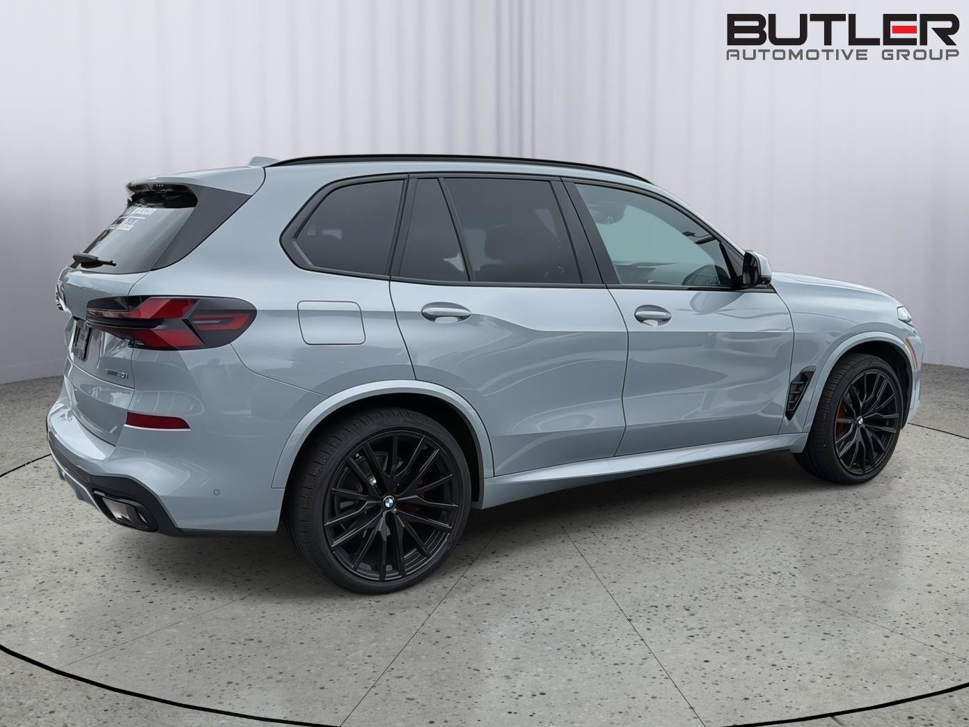 Used 2026 BMW X5 sDrive40i w/ Executive Package RWD image 7
