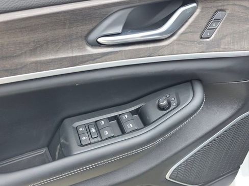 New 2026 Jeep Grand Cherokee Limited AWD/4WD image 24