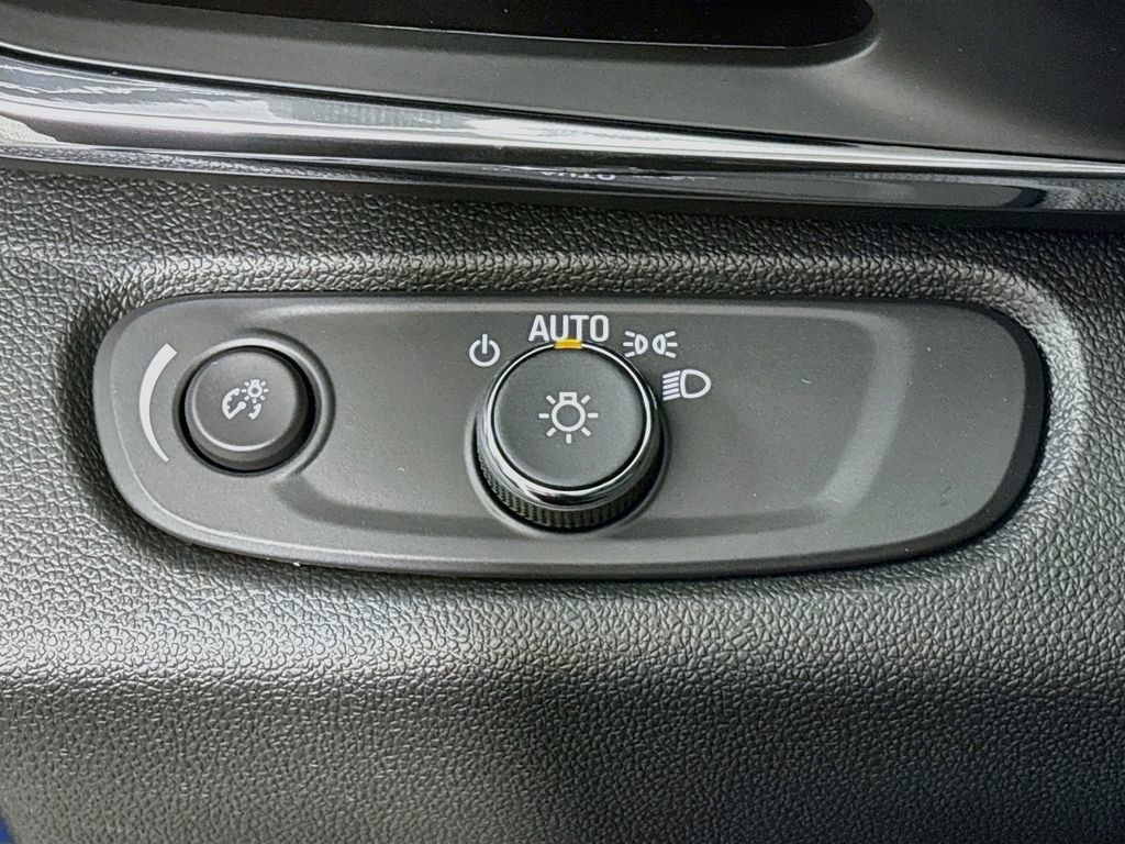 New 2026 Buick Envista Preferred w/ Convenience I Package FWD image 10
