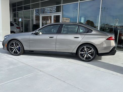 New 2026 BMW 530i w/ M Sport Package image 3