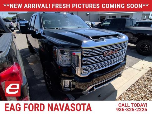 Used 2022 GMC Sierra 2500 Denali w/ Denali Ultimate Package AWD/4WD image 1