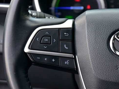 Certified 2022 Toyota Highlander XLE image 23