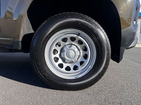 Certified 2024 Chevrolet Colorado W/T image 3