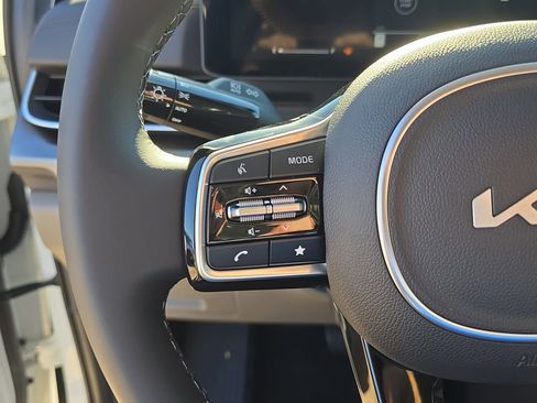 New 2026 Kia Carnival image 30