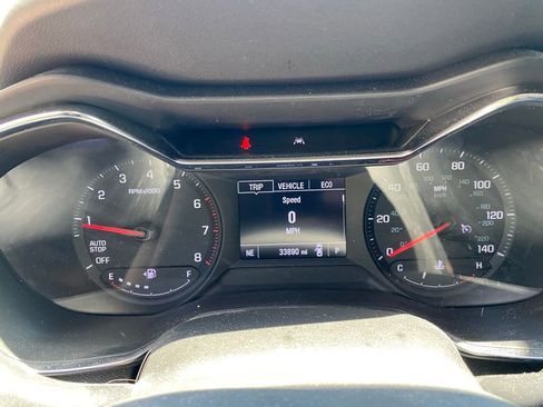 Used 2023 Chevrolet TrailBlazer LT FWD image 12