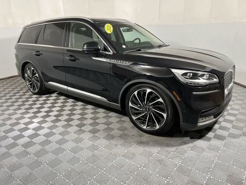 Used 2020 Lincoln Aviator Reserve w/ Equipment Group 202A image 2