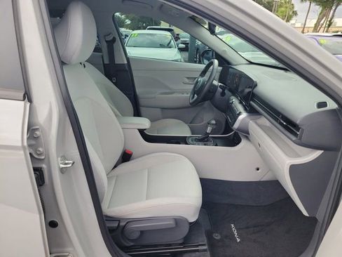 Used 2024 Hyundai Kona SEL FWD image 8