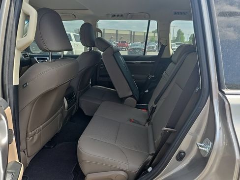 Used 2023 Lexus GX 460 Premium w/ Premium Plus Package AWD/4WD image 15