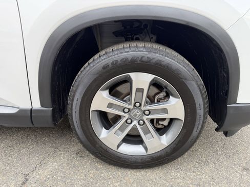 Used 2023 Honda Pilot EX-L image 10