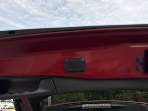 Used 2025 Toyota RAV4 XLE w/ Convenience Package FWD image 32