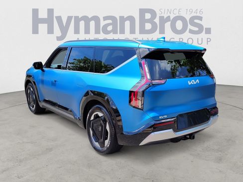 Used 2024 Kia EV9 Land AWD/4WD image 5