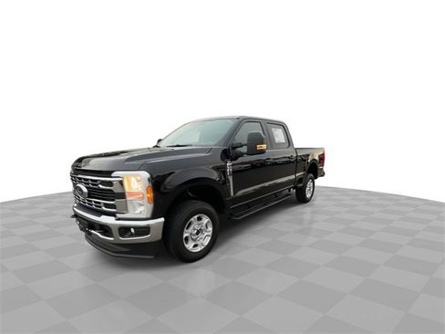 Used 2025 Ford F250 XLT image 5